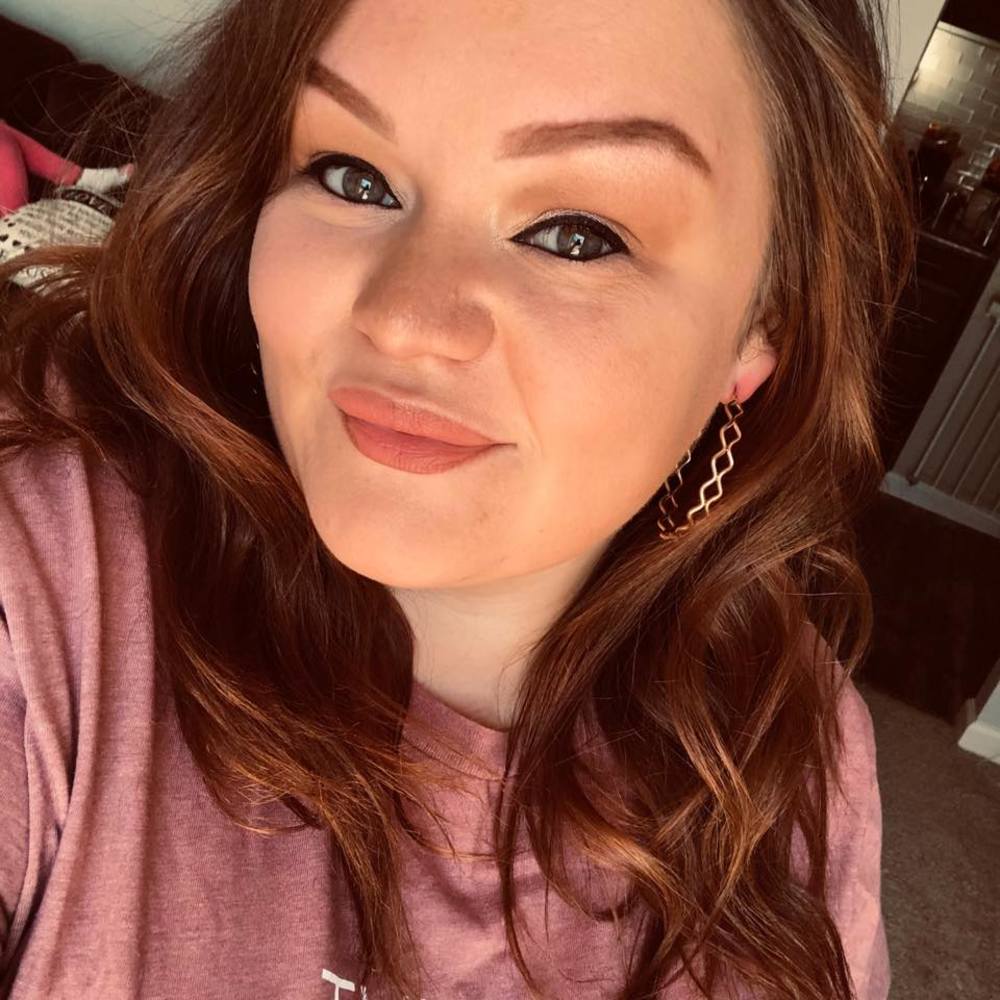 Meet your Posher, Jeniese